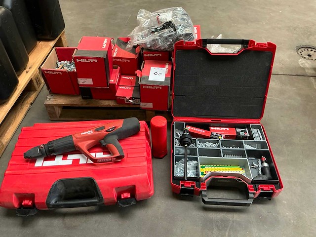 Hilti dx 5 schiethamer - afbeelding 1 van  3