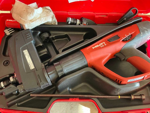 Hilti dx-5 spijkerpistool - afbeelding 2 van  3