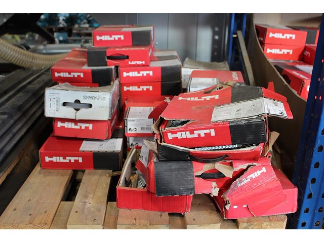 Hilti gasnagels op 3 pallets w.o. 51 x 2,8, 63 x 2,8 en 80 x 2,8 mm. ruim 75 dozen. - afbeelding 3 van  3