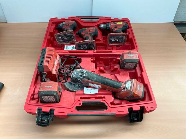 Hilti gereedschapset - afbeelding 1 van  9