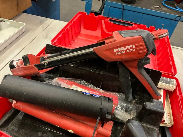 Hilti hdm 500 handmatige kitspuit - afbeelding 1 van  3