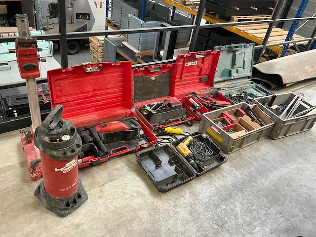 Hilti / makita / elu / dewalt (elektrisch) gereedschap divers (7x) - afbeelding 1 van  10