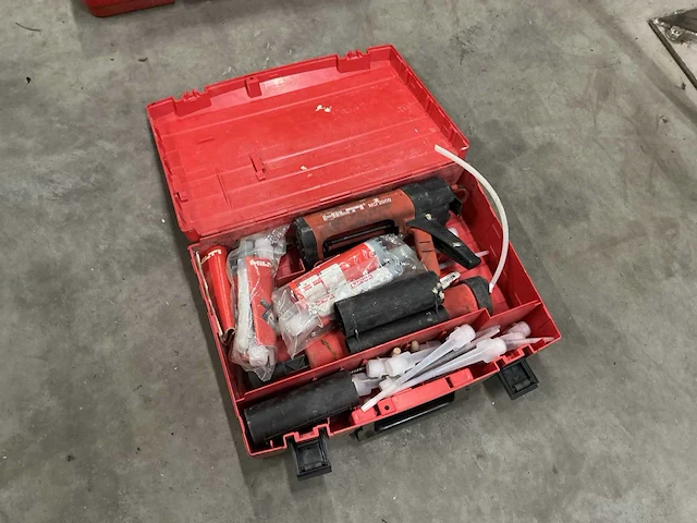 Hilti md2000 kitmachine - afbeelding 1 van  4