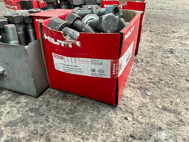 Hilti partij diversen bouten en moeren - afbeelding 1 van  8
