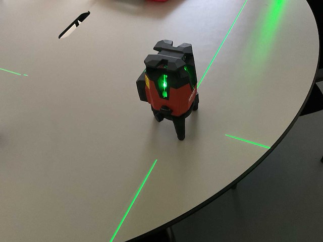 Hilti pm 40-mg multilijnlaser - afbeelding 1 van  2