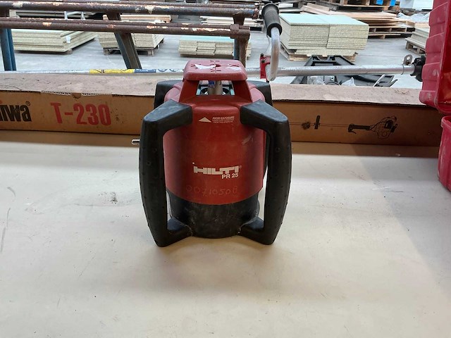 Hilti pr 25 bouwlaser - afbeelding 1 van  2