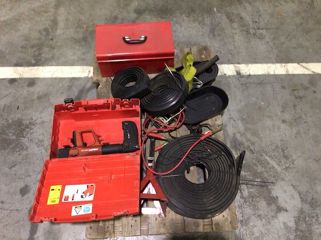 Hilti schiethamer | gereedschap kist | en diverse - afbeelding 2 van  5