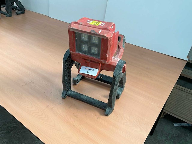 Hilti sl6-a22 bouwlamp - afbeelding 1 van  1