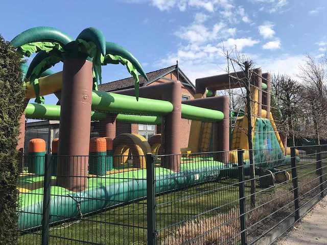 Hindernisbaan springkussen - afbeelding 1 van  9