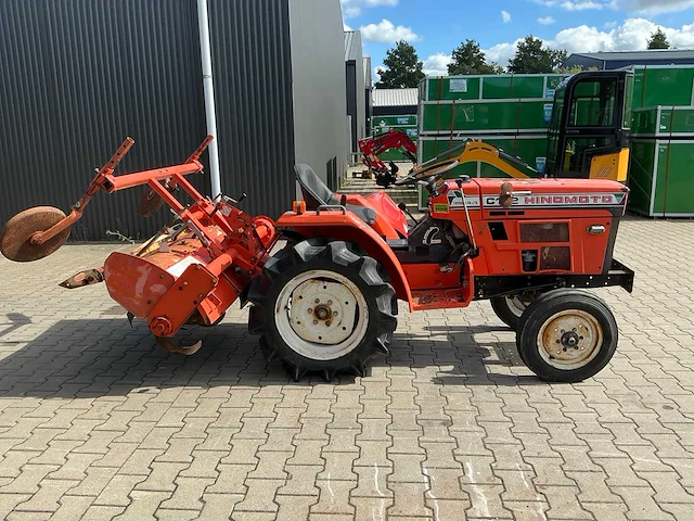 Hinomoto c172 minitractor - afbeelding 21 van  22