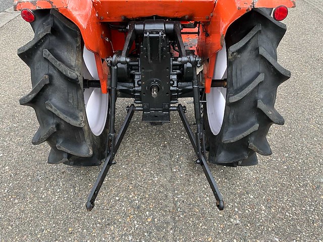 Hinomoto e222 minitractor - afbeelding 5 van  21