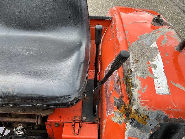 Hinomoto e222 minitractor - afbeelding 8 van  21