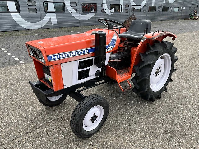 Hinomoto e222 minitractor - afbeelding 1 van  12