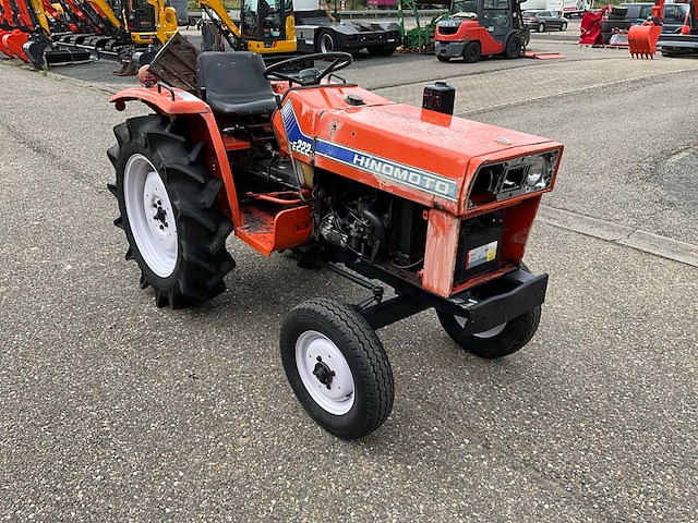 Hinomoto e222 minitractor - afbeelding 11 van  12