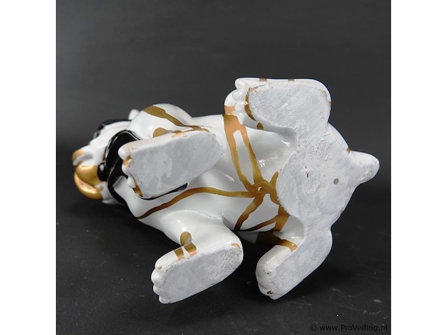 Hippe bulldog - afbeelding 5 van  5