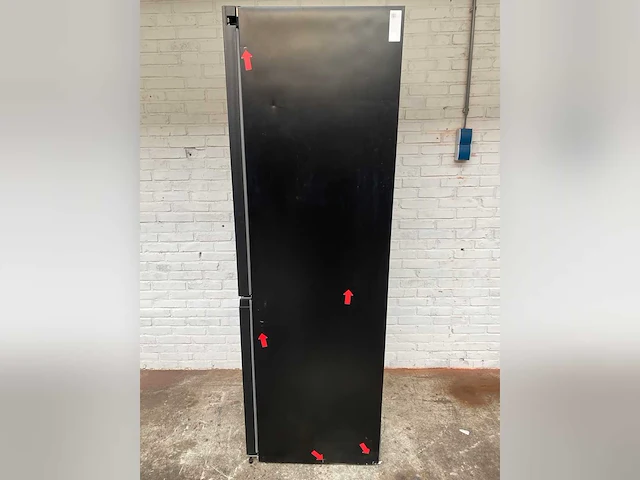 Hisense rb3k330safc koel-vriescombinatie – no frost, 185,6 cm, 330 liter - afbeelding 9 van  10