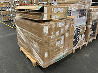 Hisense/tcl televisie (retourgoed) (8x) - afbeelding 1 van  10