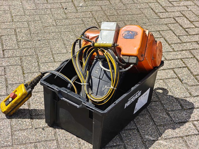 Hitachi - 1995 - elektrische kettingtakel - afbeelding 2 van  5