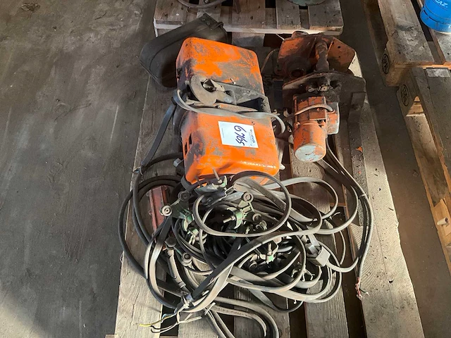 Hitachi - 1sh (1000 kg) met elektrische loopkat - kettingtakel - afbeelding 9 van  9