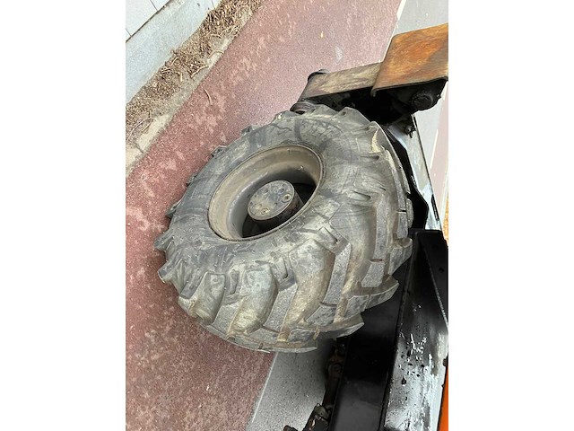 Hitachi - 2008 - zx130w - banden graafmachine - afbeelding 14 van  26