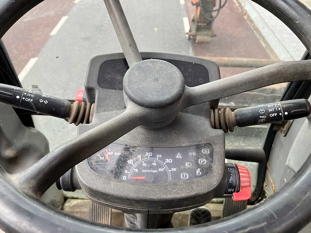 Hitachi - 2008 - zx130w - banden graafmachine - afbeelding 21 van  26