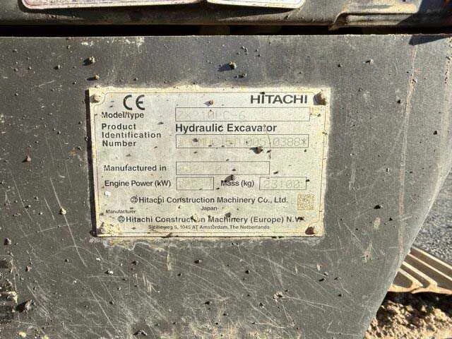 Hitachi - 2021 - hitachi zx210lc-6 - rupsgraafmachine - afbeelding 7 van  31