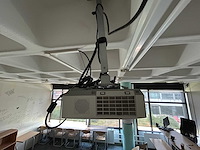 Hitachi - cpew250n - beamer incl. scherm (2x) - afbeelding 1 van  4