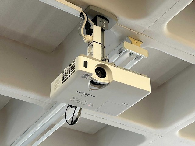Hitachi - cpex300n - beamer incl. scherm - afbeelding 1 van  5