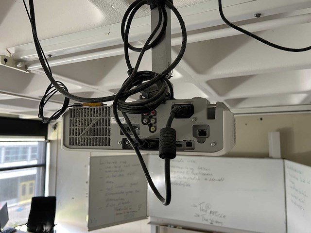 Hitachi - cpex302n - beamer incl. scherm - afbeelding 3 van  7