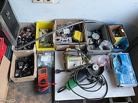 Hitachi - haakse slijpmachine + diversen - afbeelding 2 van  3