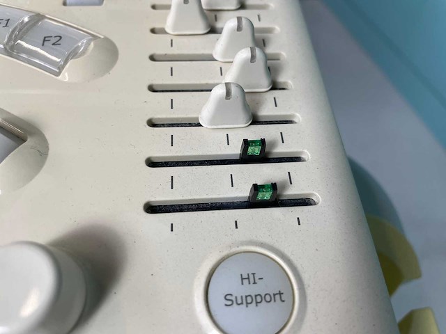 Hitachi - hi vision avius - echoapparaat - 2009 - afbeelding 10 van  10