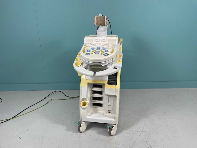 Hitachi - hi vision preirus - echoapparaat - 2010 - afbeelding 1 van  9