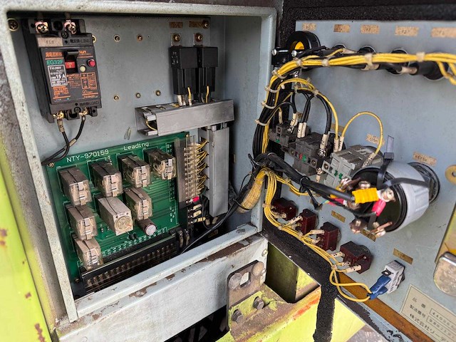 Hitachi - hx99b - hoogwerker - afbeelding 8 van  17