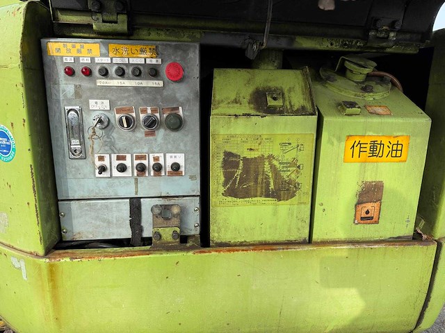 Hitachi - hx99b - hoogwerker - afbeelding 9 van  17