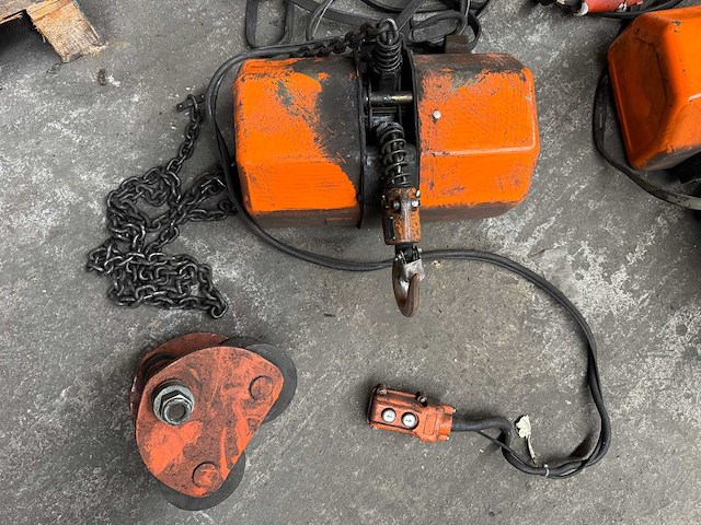 Hitachi - kettingtakel 1 ton (2x) - afbeelding 5 van  6