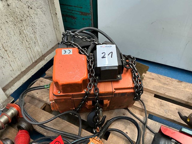 Hitachi 1/4sn2 elektrische kettingtakel - afbeelding 2 van  6