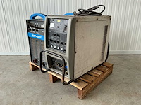 Hitachi 300a lasapparaat - afbeelding 1 van  8