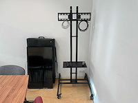 Hitachi 43hb6t62 televisie met standaard - afbeelding 1 van  9