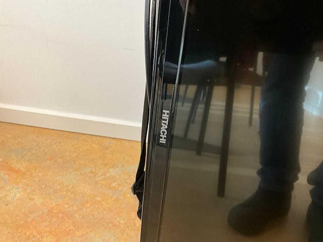 Hitachi 43hb6t62 televisie met standaard - afbeelding 7 van  9