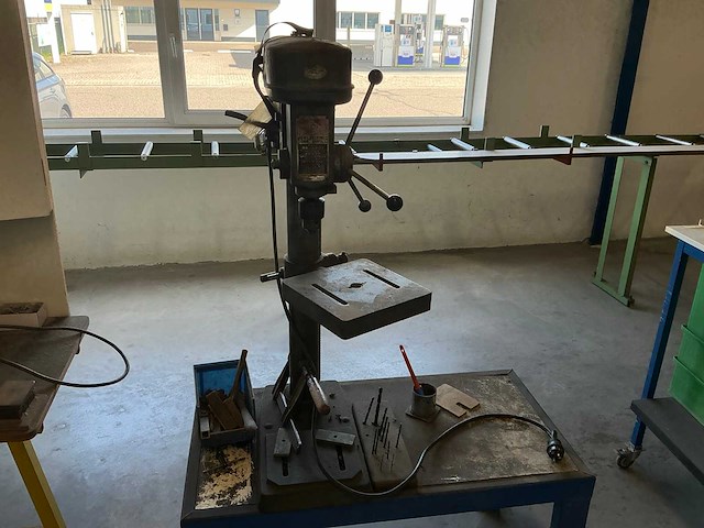 Hitachi be-3601 kolomboormachine - afbeelding 2 van  6