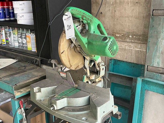 Hitachi c10fcb afkortcirkelzaagmachine ( aluminium ) - afbeelding 2 van  7