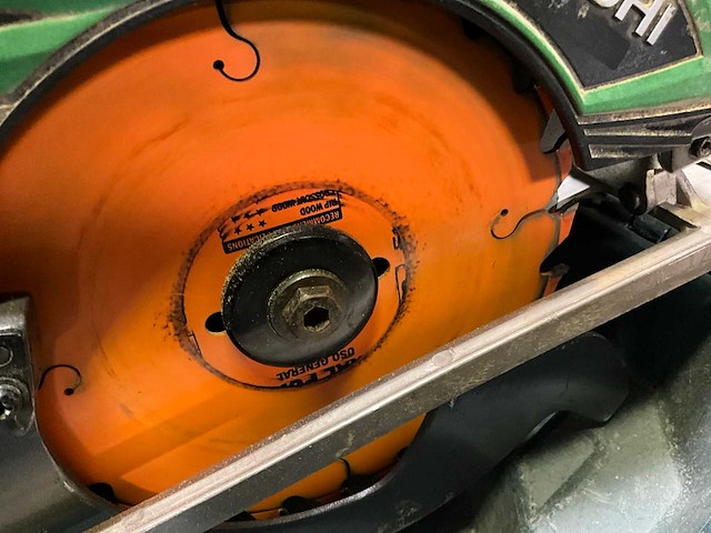 Hitachi c903 cirkelzaagmachine - afbeelding 3 van  5