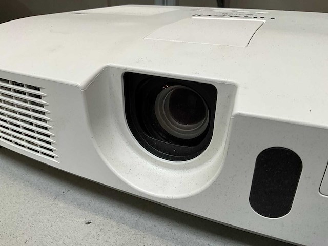 Hitachi cp-wx4022wn 3lcd projector - afbeelding 3 van  5