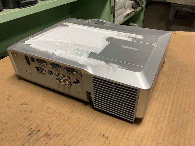 Hitachi cp-x300 lcd projector - afbeelding 3 van  5