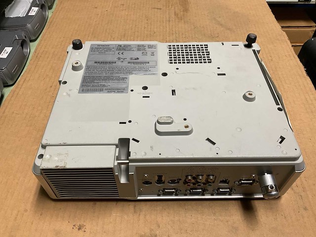 Hitachi cp-x450 lcd projector - afbeelding 6 van  7