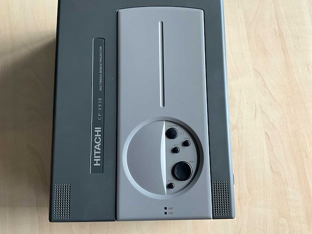 Hitachi cp-x938 multi media projector - afbeelding 4 van  8