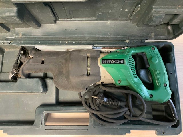 Hitachi cr13v2 decoupeerzaag - afbeelding 3 van  4