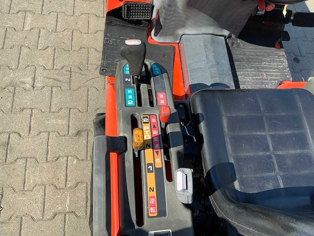 Hitachi ctx117 4x4 minitractor - afbeelding 13 van  30