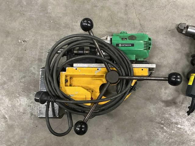 Hitachi d 13 magnetische boormachine - afbeelding 2 van  7