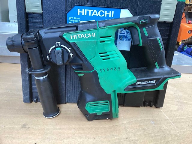 Hitachi dh 36dbl boorhamer - 28mm incl. 2x bsl 3626x accu’s + uc 36ysl acculader + koffer - afbeelding 7 van  13